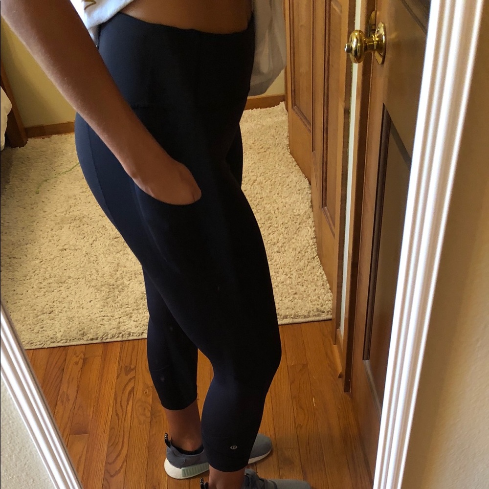 Lulu Lemon black crop leggings